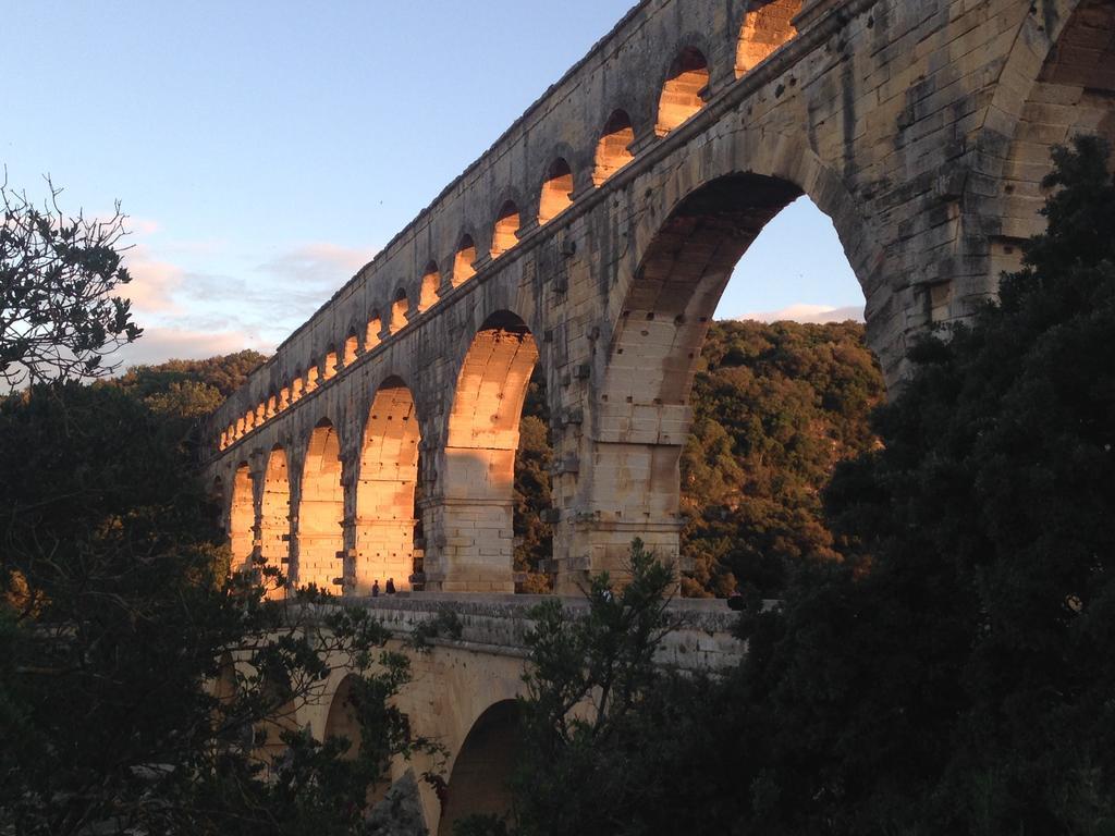 Le Cherche Midi, Entre Nimes, Le Pont Du Gard, Uzes, Arles Marguerittes Exterior foto